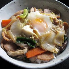 A picture of Soy Meat Sukiyaki Don.