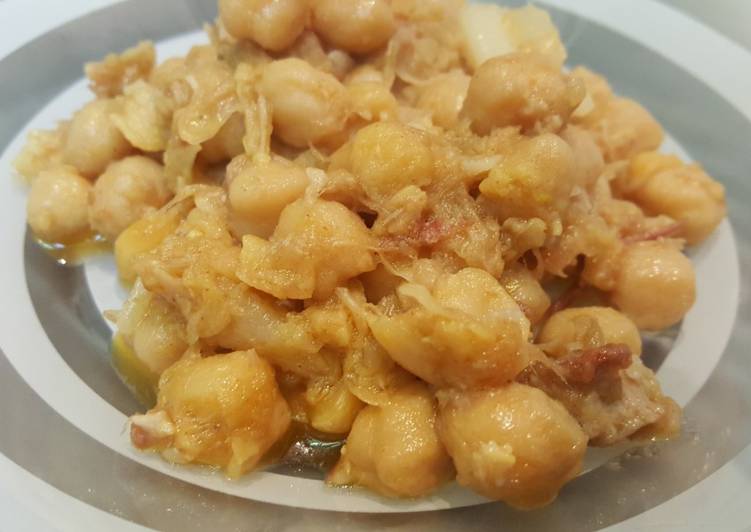 Garbanzos con repollo(sobras de cocido)