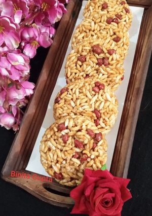 मुरमुरे की चिक्की (murmure ki tikki recipe in Hindi) रेसिपी मुख्य फोटो