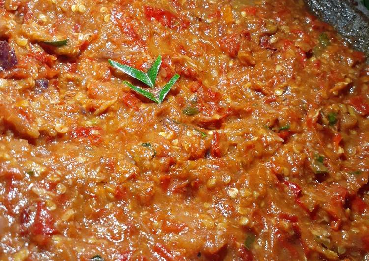 Resep Sambal trasi daun jeruk *10👩‍🍳 yang Bisa Manjain Lidah