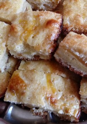 Una foto de Torta granulada de manzana