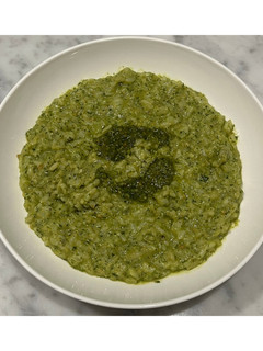 Foto di Risotto con panna e pesto di basilico e nocciole 🌱