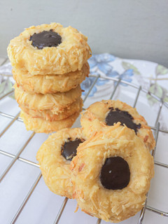 Foto resep Crunchy Choco Cheese Thumbprint Cookies