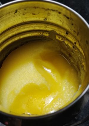 घर का बना शुद्ध घी रेसिपी मुख्य फोटो