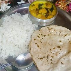 A picture of Rajasthani Gatta kadi.