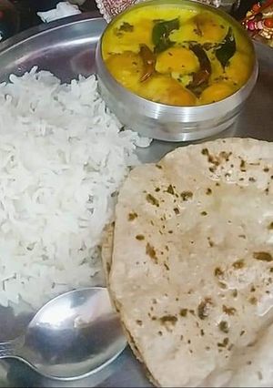 A picture of Rajasthani Gatta kadi.