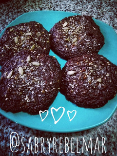 Una foto de Galletas de chocolate keto sin harina sin azúcar