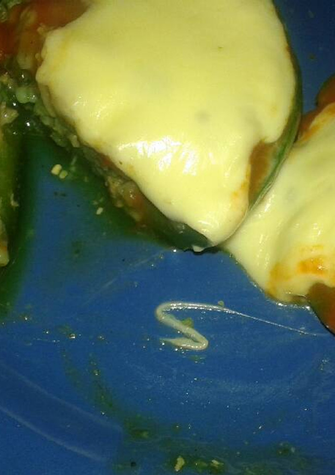 Una foto de Zapallitos rellenos con cebada perlada y carne vegetal