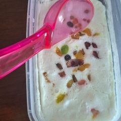 A picture of Dryfruit ice cream.