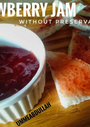 A picture of Strawberry jam without preservatives.