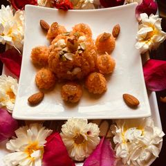 A picture of Kesari Bhat.