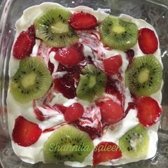 A picture of Strawberry cocktail 🍹  🥝 delight 🍓.