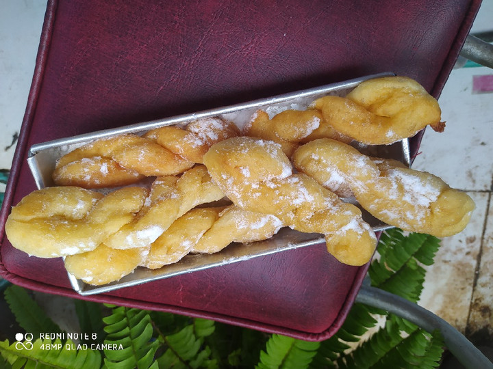 Cara Gampang Membuat Donat kepang kentang yang Lezat Sekali