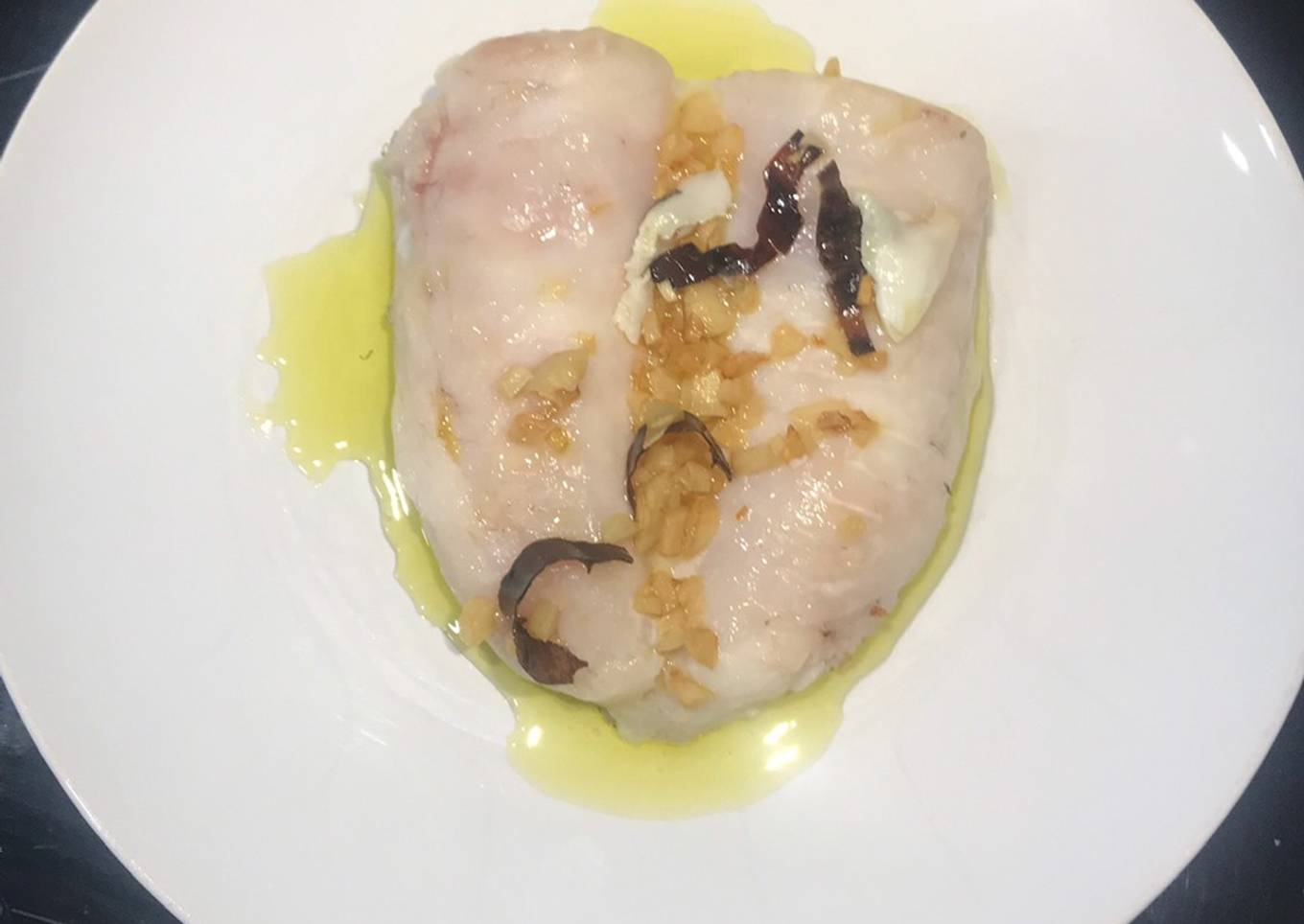 Cogote de merluza de anzuelo estilo Orio