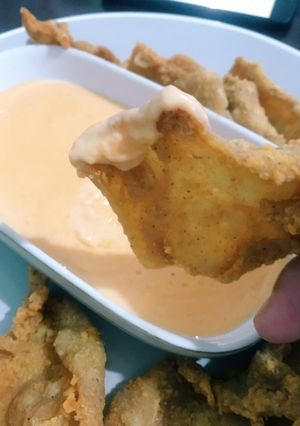 Foto resep Crispy Chicken Skin with Cheese Sauce