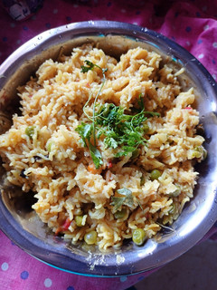 डाळ खिचडी (dal khichdi recipe in marathi) रेसिपी चे मुख्य फोटो