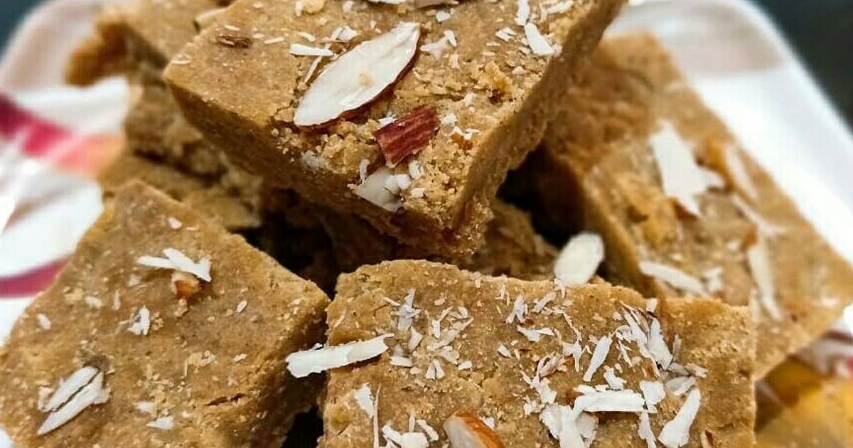 Gud papdi Recipe by Harshita Arora - Cookpad