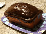Plum cake de chocolate y vainilla con cobertura de chocolalte