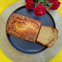 A picture of Tea Cake.