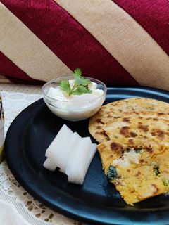 मूली का पराठा (mooli ka paratha recipe in Hindi) रेसिपी मुख्य फोटो