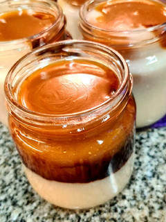 Una foto de Postre Tri sabor - apto celíacos - sin lactosa