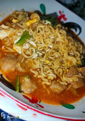 Foto resep Mie nyemek Indomie spesial