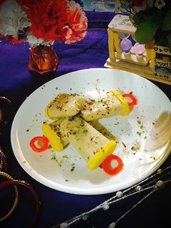 थंडाई कस्टर्ड पप्साइकिल (Thandai custard popsicle recipe in Hindi) रेसिपी मुख्य फोटो