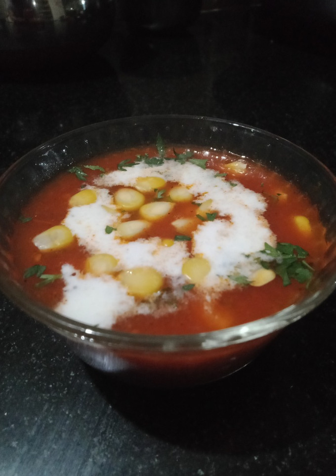 સ્વીટ કોર્ન ટોમેટો સૂપ (Sweet Corn Soup Recipe In Gujarati) રેસીપી મુખ્ય ફોટો
