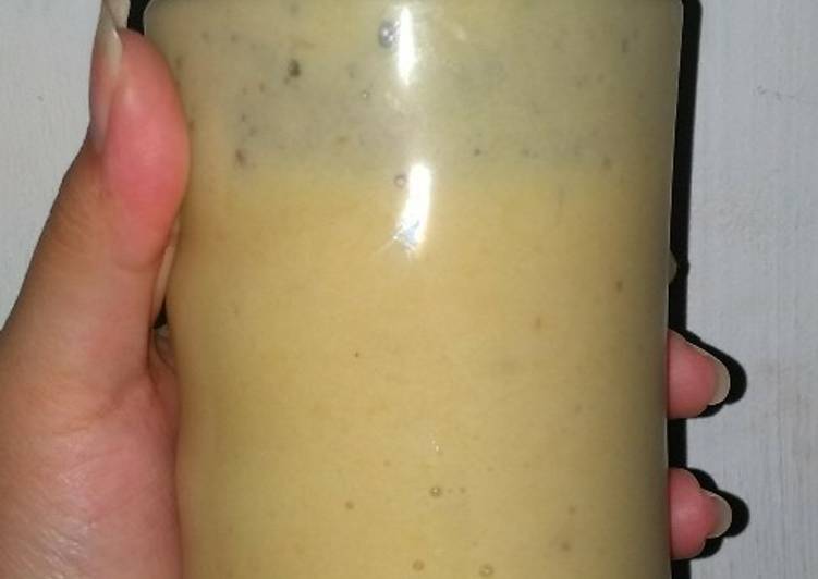 Cara meramu Jus pisang nanas yakult madu  Mudah