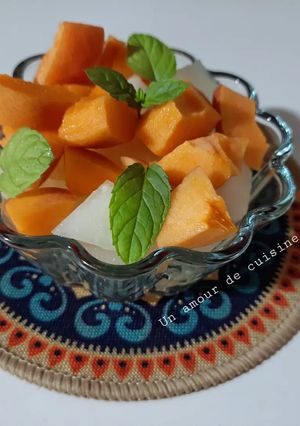 Une photo de Coupe abricots melon menthe 🥣