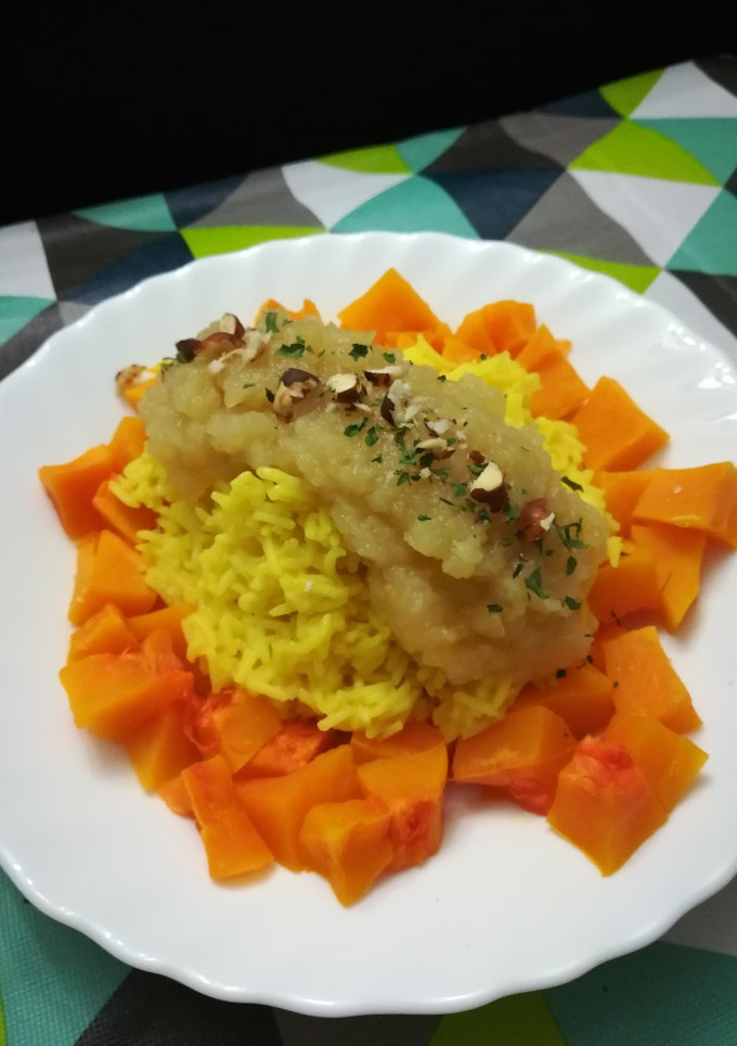 Una foto de Calabaza, arroz y manzana