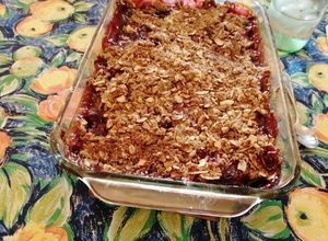 Una foto de Crumble de frambuesas y mango