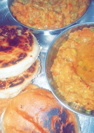 A picture of Pav bhaji.