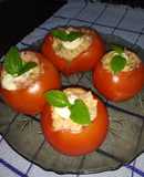 Tomate relleno con sardina y queso