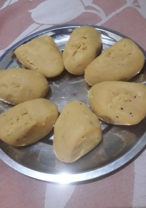 A picture of Mave ke pede.