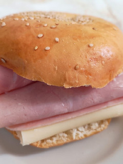 Una foto de Sándwich mixto