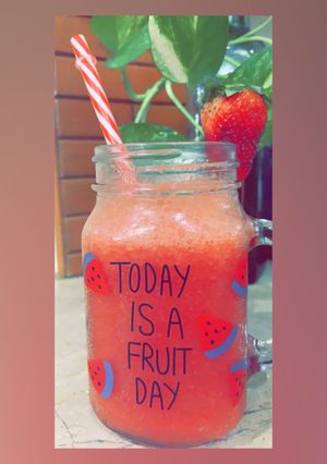 A picture of Strawberry Juice! 🍹.