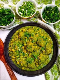 દાણા મુઠીયા નું શાક (Dana muthiya nu shak recipe in Gujarati) રેસીપી મુખ્ય ફોટો