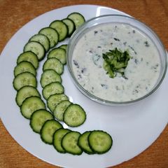 A picture of Cucumber and mint raita.