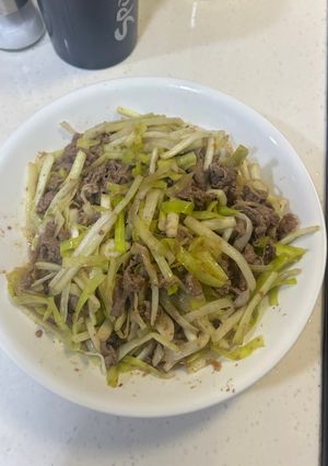 韭菜黃炒牛肉 的食譜成品照片