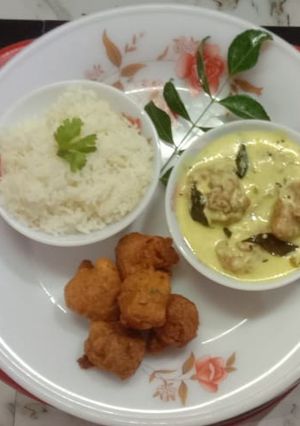 दही की कढ़ी (Dahi ki kadhi recipe in hindi) रेसिपी मुख्य फोटो