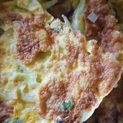 A picture of Cabbage Omlette.