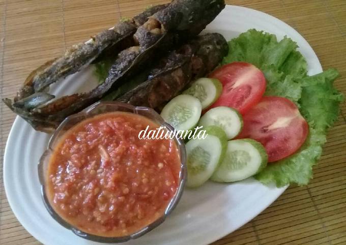 Resep Pecel Lele Sambal Terasi Khas Lamongan Oleh Ria Mariana Cookpad