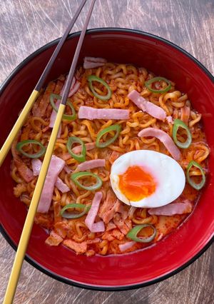 4 sajtos Buldak leves feljavítva recept fotója
