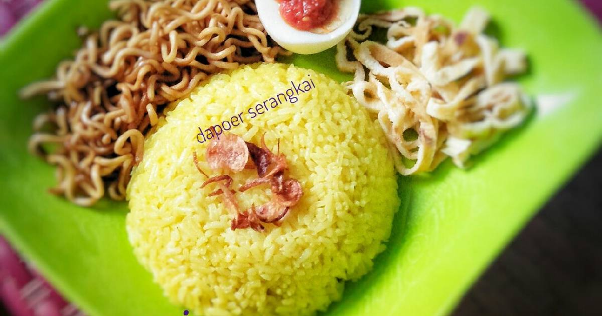 Resep nasi kuning gurih untuk acara spesial