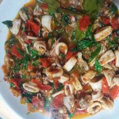 A picture of Cumi masak pedas kemangi.