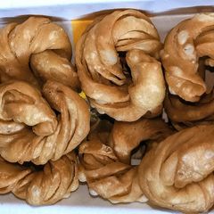 A picture of Layered crispy Mathri.
