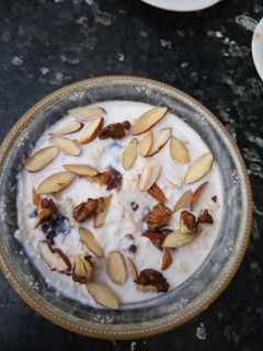 A picture of Healthy oats for breakfast.