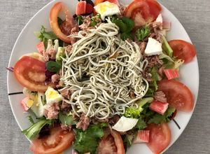 Foto principal de Ensalada templada de gulas