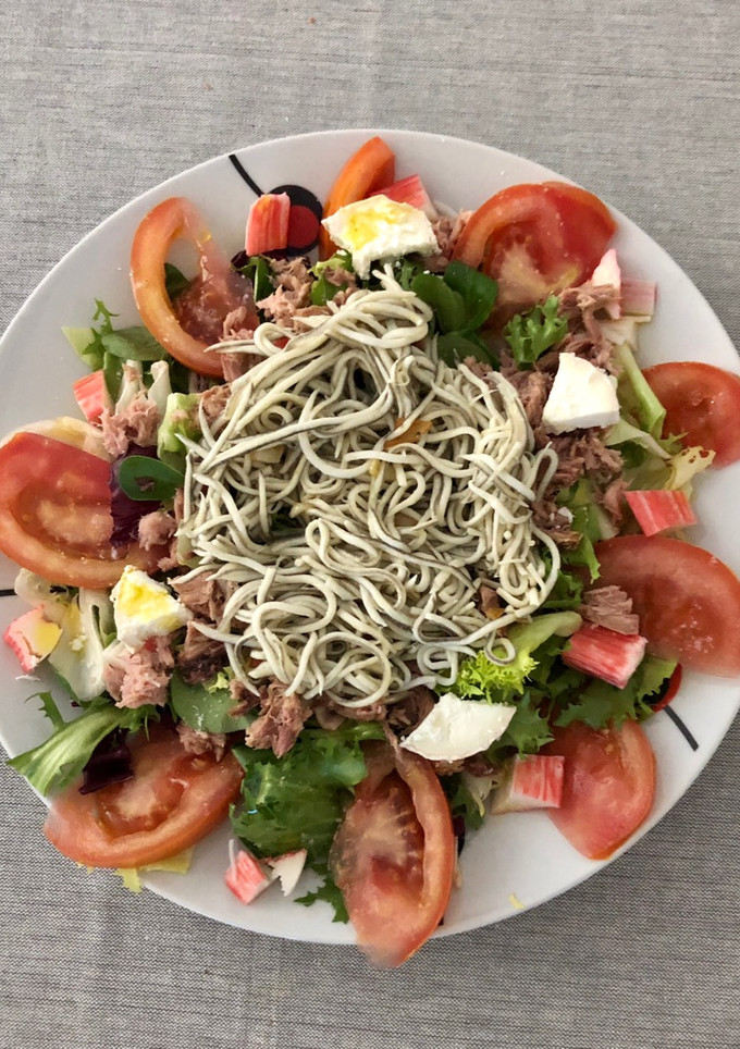 Una foto de Ensalada templada de gulas